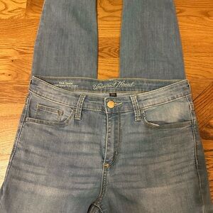 Universal Thread Women's Light Blue Skinny Jeans